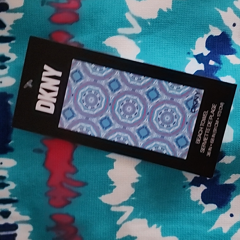 NWT DKNY Oversized Beach Towel Tie Dye Blue And Pink